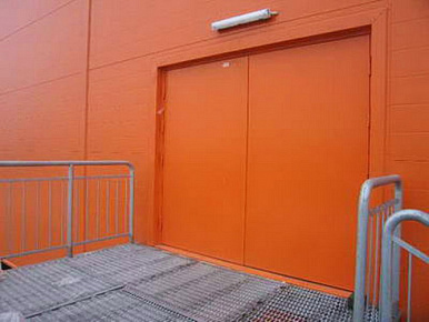 Огнеупорные пожарные ворота Ei 60 в ТЦ